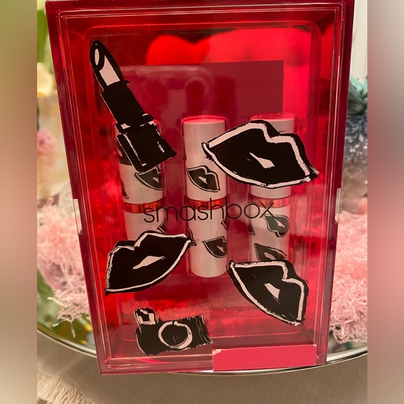 NEW, in CUTE BOX, with PULL UP LID! 3 NEW GORGEOUS LIPSTICKS! ππππ - Picture 3 of 10